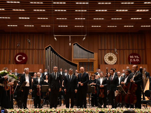 Cumhurbaşkanı Gül, Cumhurbaşkanlığı Senfoni Orkestrası Konserini İzledi 